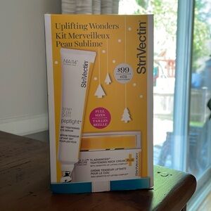 StriVectin Uplifting Wonders duo - tightening neck cream and eye serum